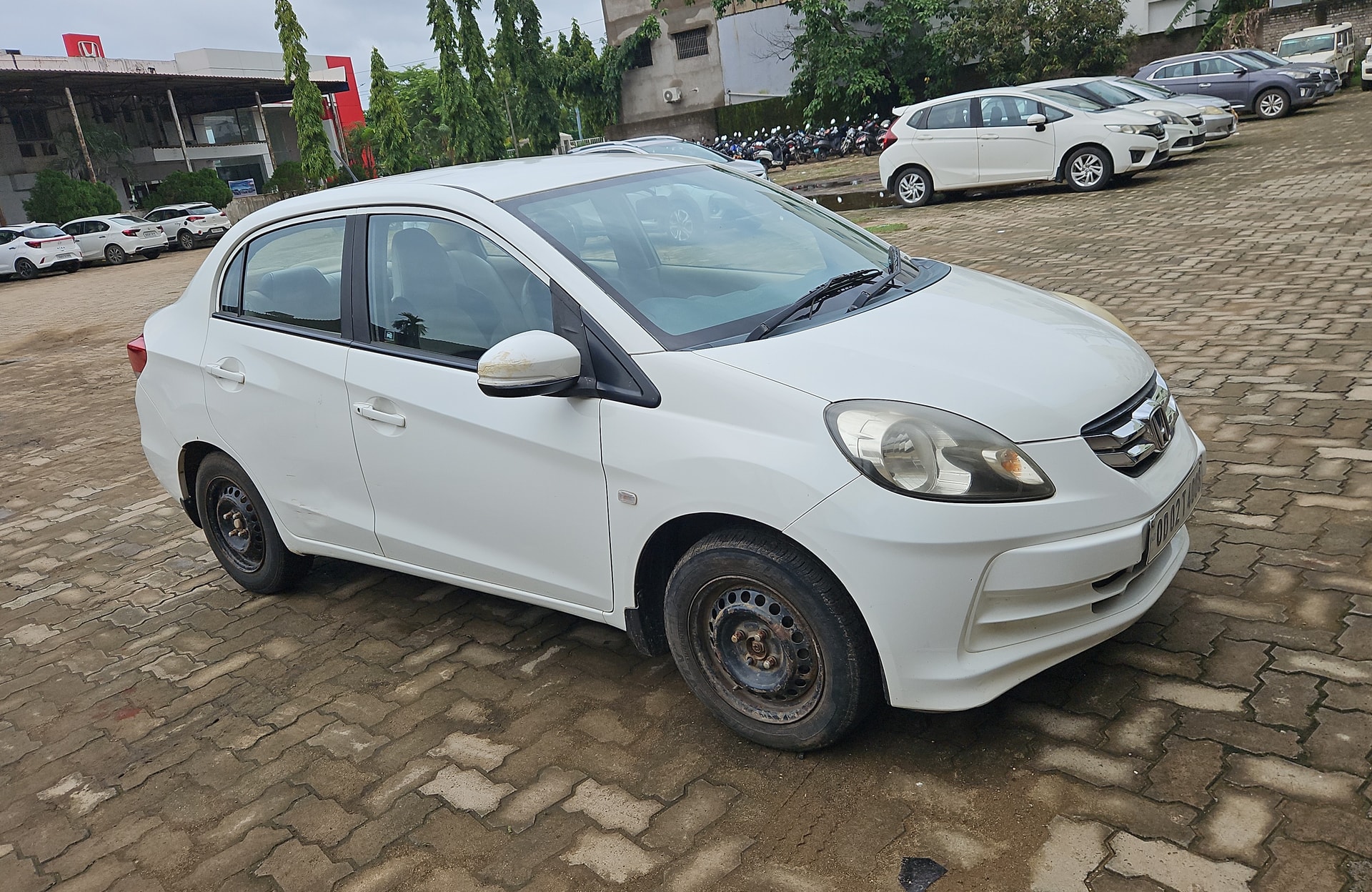 View 2014 Honda Amaze S MT Diesel BS IV Image 6 Used 2014 Honda Amaze S MT Diesel BS IV Image 6