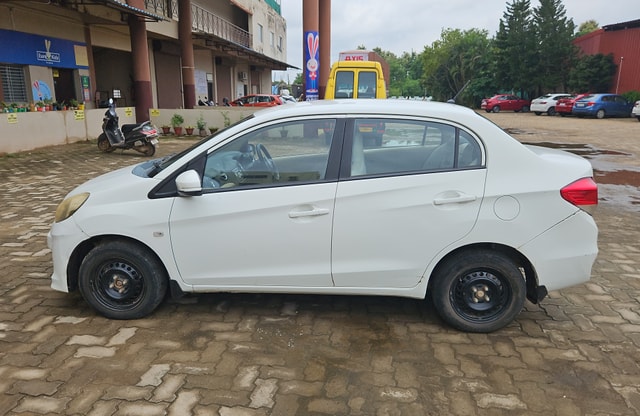 View Honda Amaze Image 4 Used Honda Amaze Image 4