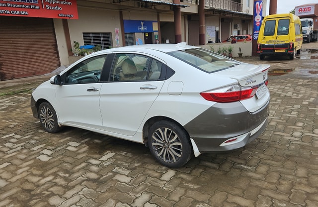 View Honda City ZX Image 10 Used Honda City ZX Image 10