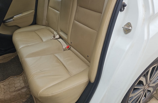 View Honda City ZX Image 15 Used Honda City ZX Image 15