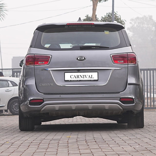 View Kia Carnival Image 3 Used Kia Carnival Image 3