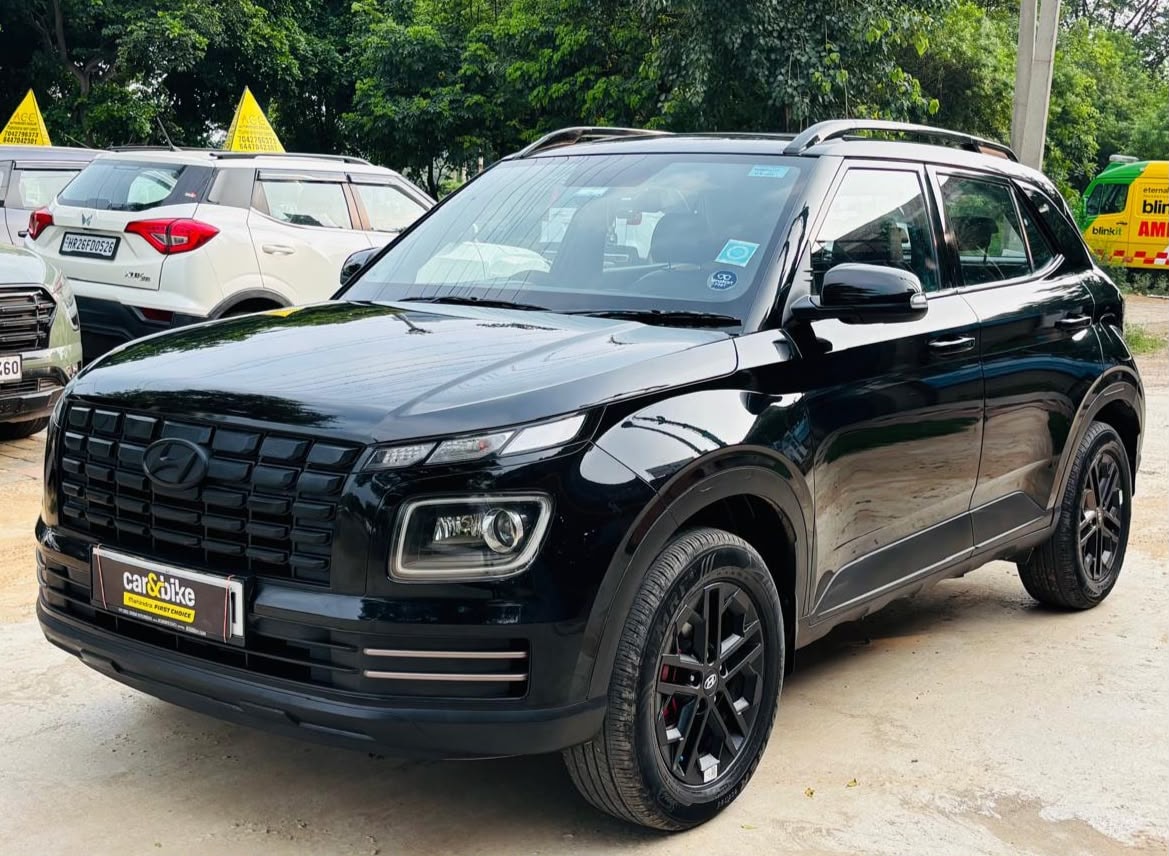 Used 2024 Hyundai Venue Used 2024 Hyundai Venue