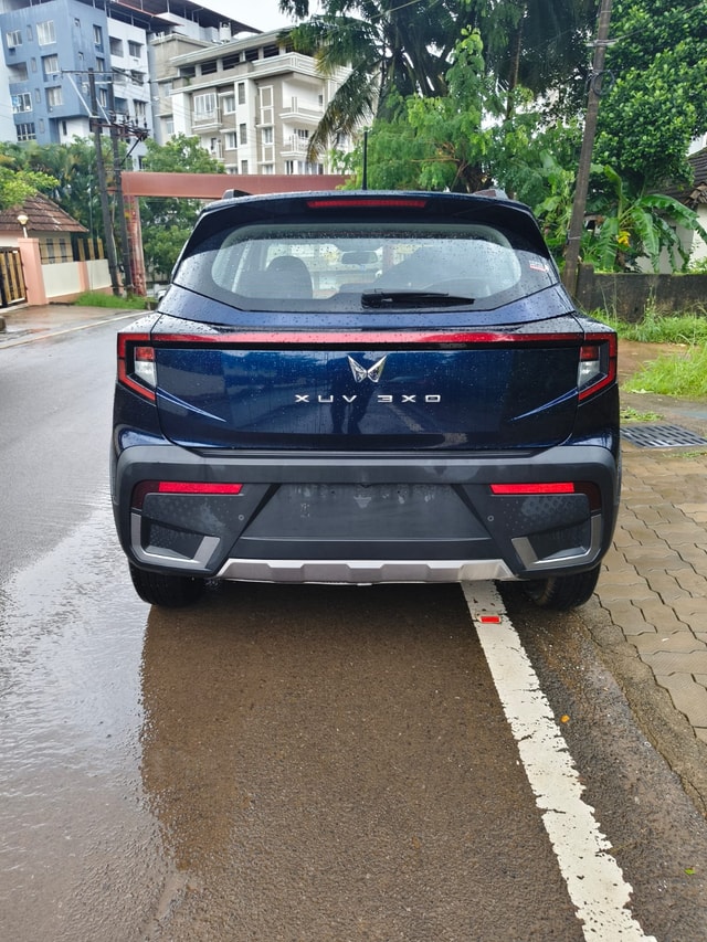 View Mahindra XUV 3XO Image 17 Used Mahindra XUV 3XO Image 17