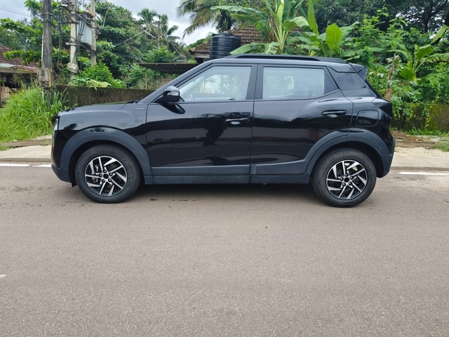 View Mahindra XUV 3XO Image 6 Used Mahindra XUV 3XO Image 6