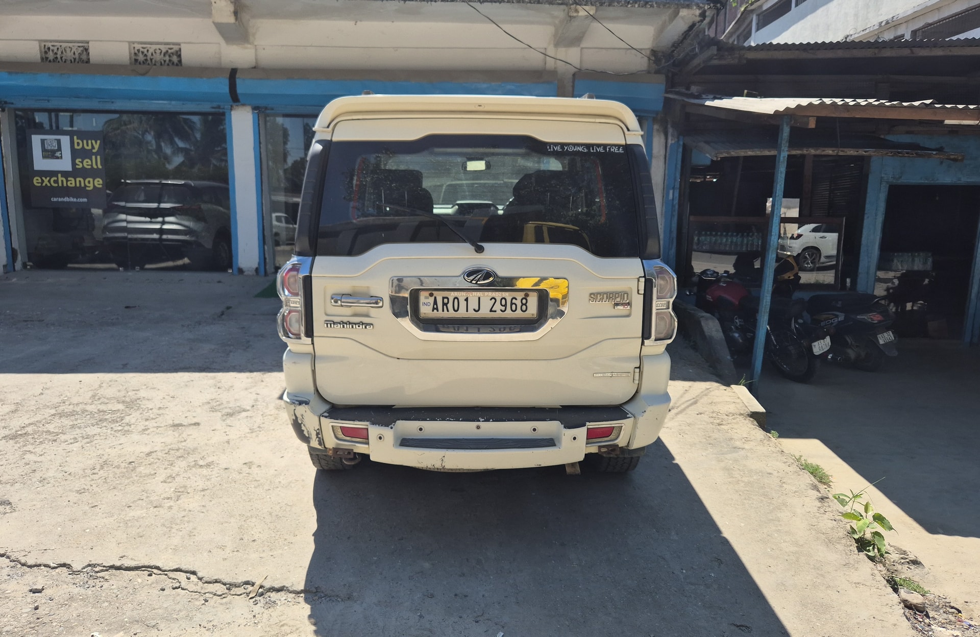 View 2016 Mahindra Scorpio S10 2WD Image 3 Used 2016 Mahindra Scorpio S10 2WD Image 3