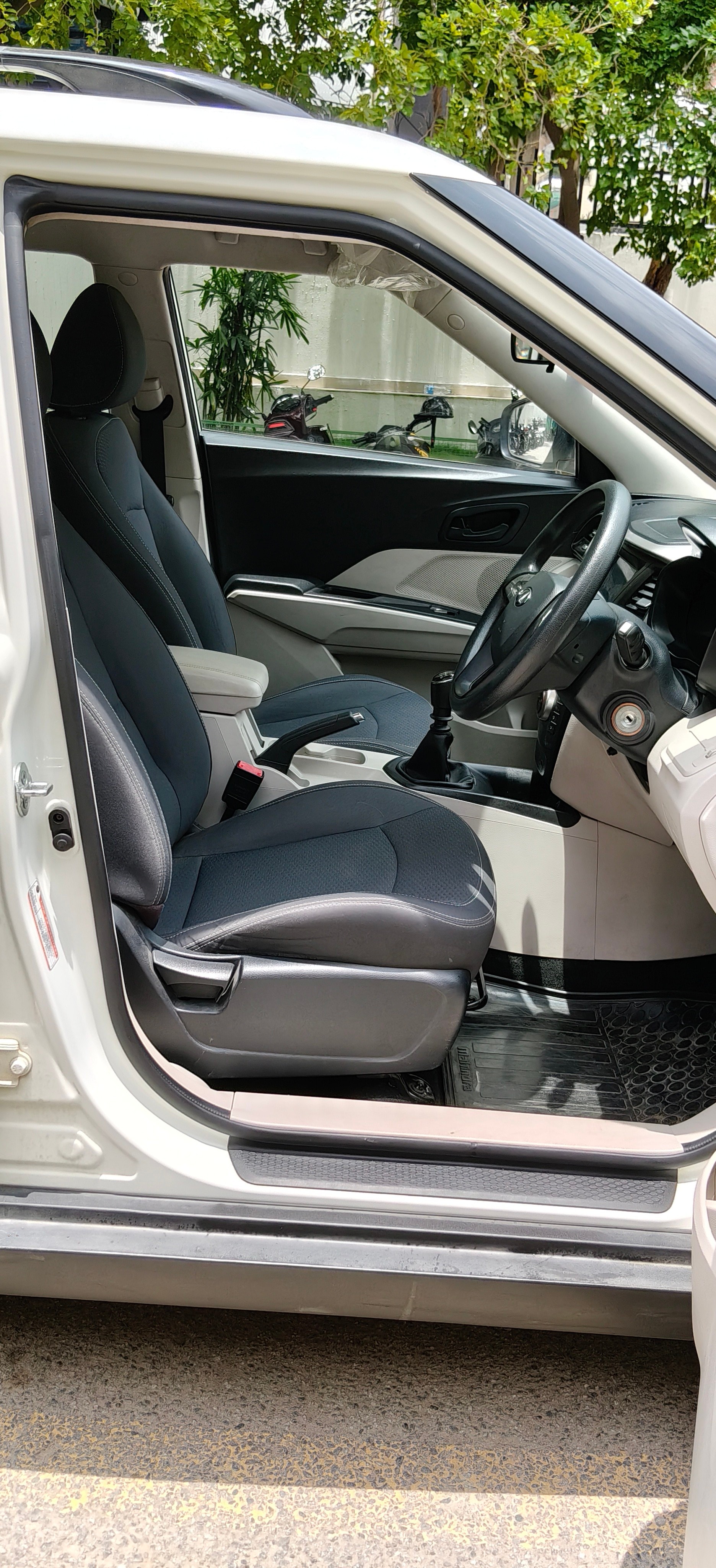 Used 2019 Mahindra XUV300 Used 2019 Mahindra XUV300