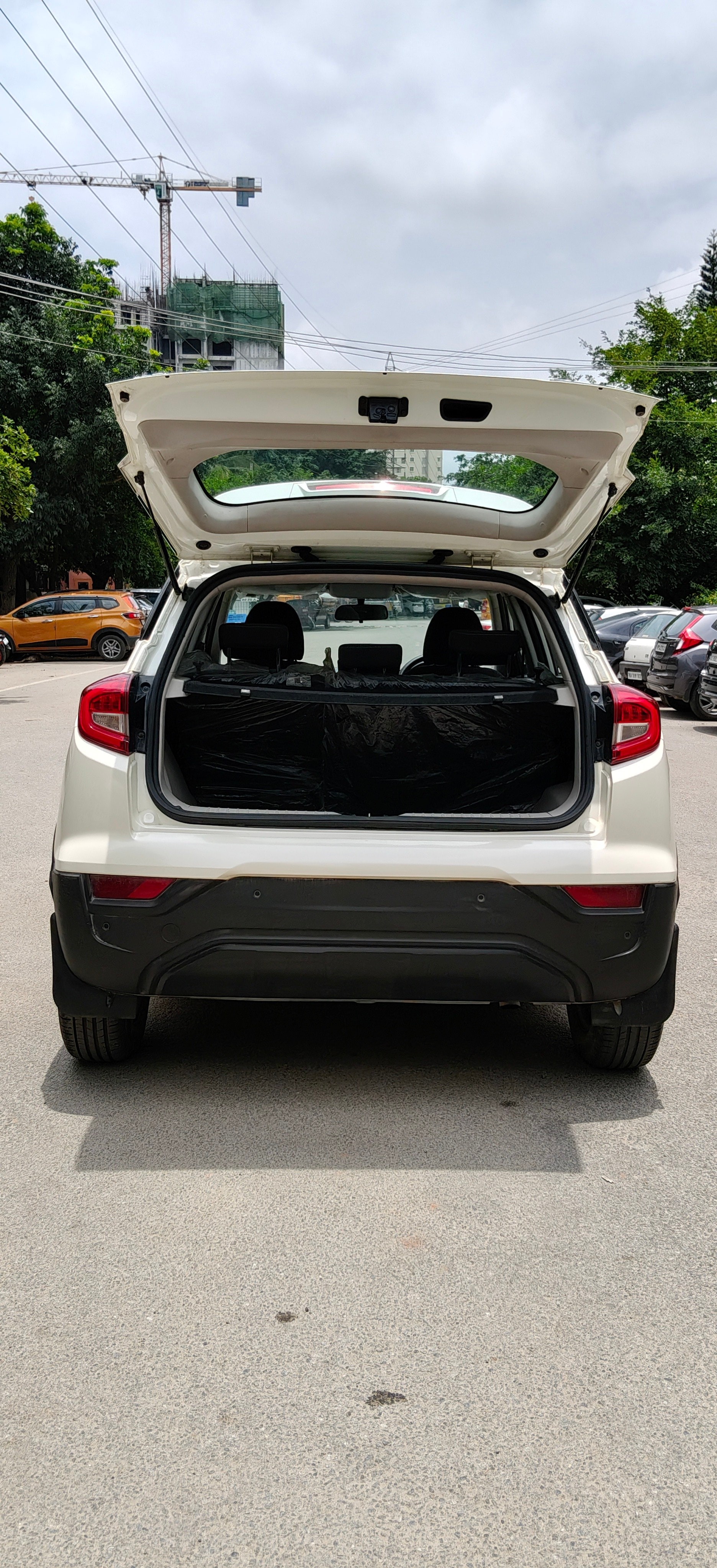 Used 2019 Mahindra XUV300 Used 2019 Mahindra XUV300