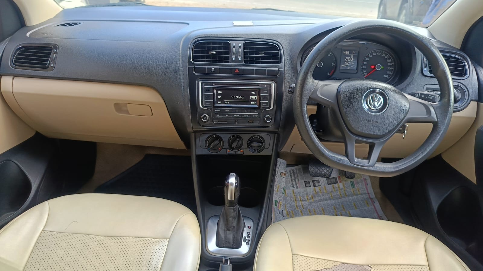 View 2018 Volkswagen Ameo 1.5 L TDI Diesel Comfortline AT Image 9 Used 2018 Volkswagen Ameo 1.5 L TDI Diesel Comfortline AT Image 9