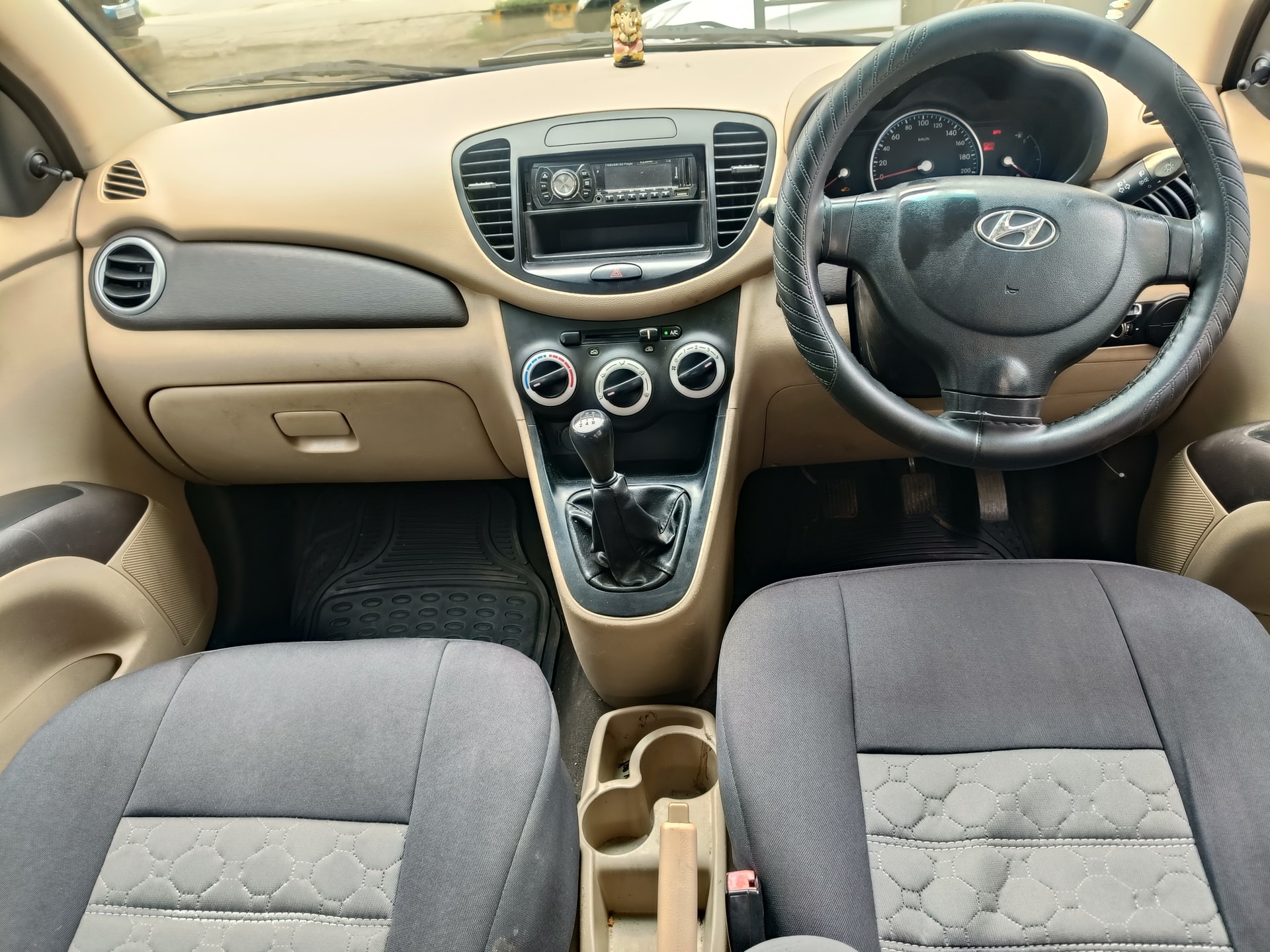 View 2010 Hyundai i10 Era Image 9 Used 2010 Hyundai i10 Era Image 9