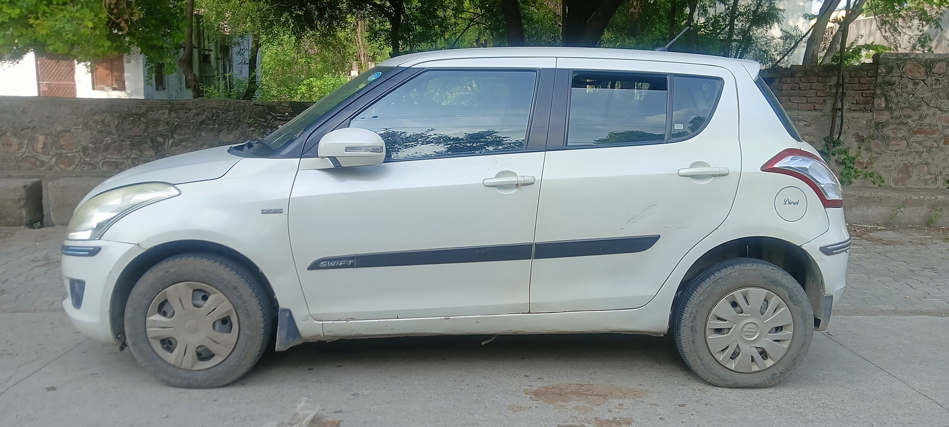 View 2013 Maruti Suzuki Swift VDI Image 4 Used 2013 Maruti Suzuki Swift VDI Image 4
