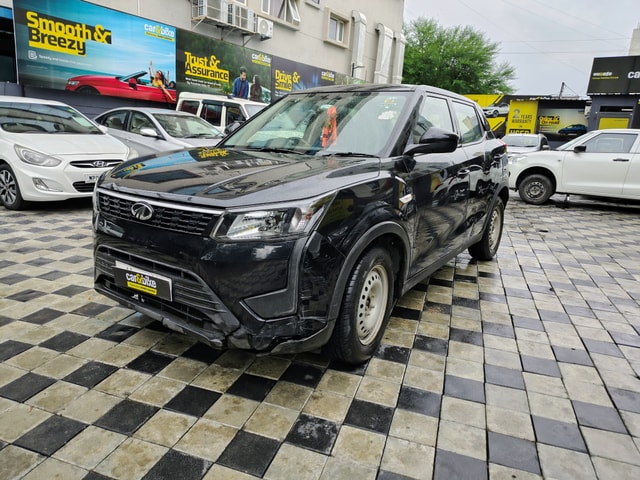 View Mahindra XUV300 Image 1 Used Mahindra XUV300 Image 1