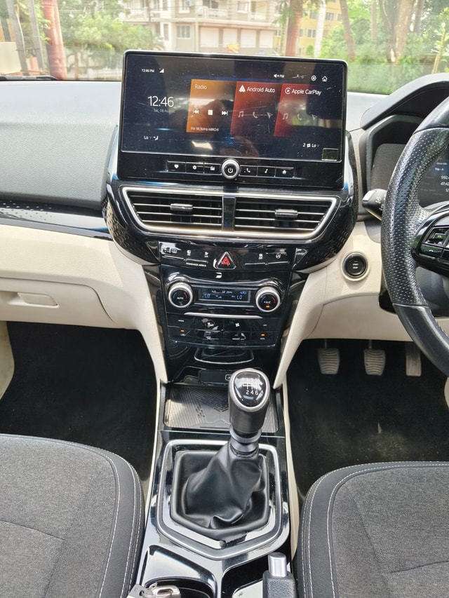 View Mahindra XUV 3XO Image 7 Used Mahindra XUV 3XO Image 7