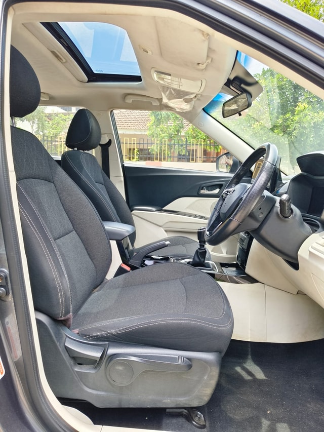 View Mahindra XUV 3XO Image 3 Used Mahindra XUV 3XO Image 3