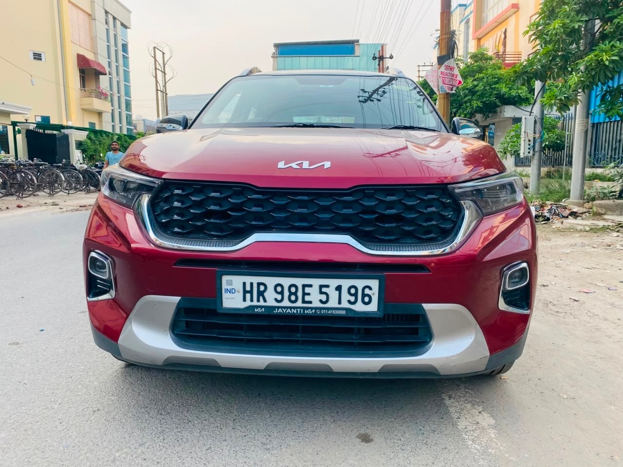 View 2022 Kia Sonet HTX AT Diesel Image 2 Used 2022 Kia Sonet HTX AT Diesel Image 2