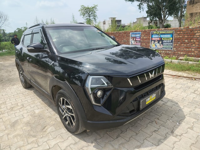 View Mahindra XUV 3XO Image 12 Used Mahindra XUV 3XO Image 12