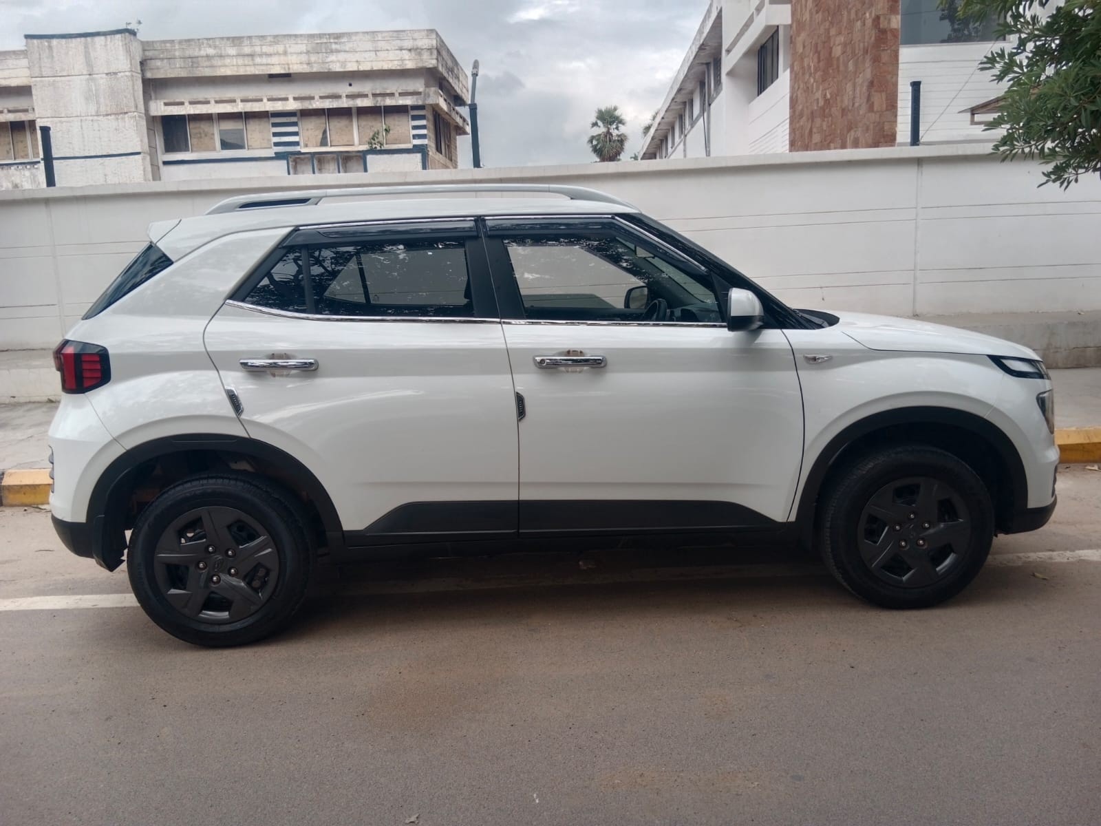 Used 2025 Hyundai Venue Used 2025 Hyundai Venue