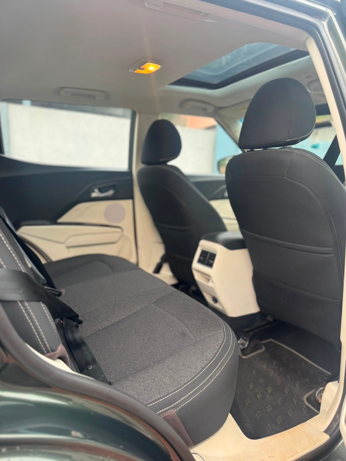 Used 2025 Mahindra XUV 3XO Used 2025 Mahindra XUV 3XO