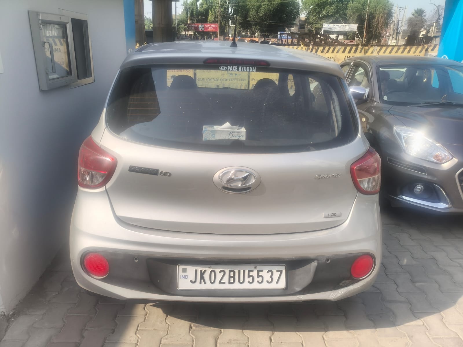 Grand i10 image 2 Grand i10 image 2