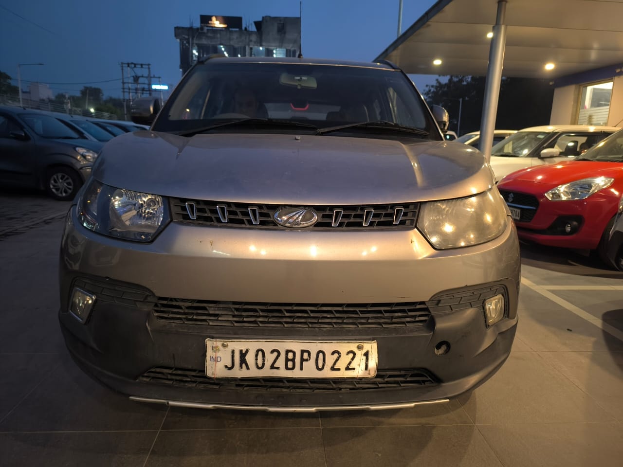 Used 2016 Mahindra KUV100 Used 2016 Mahindra KUV100