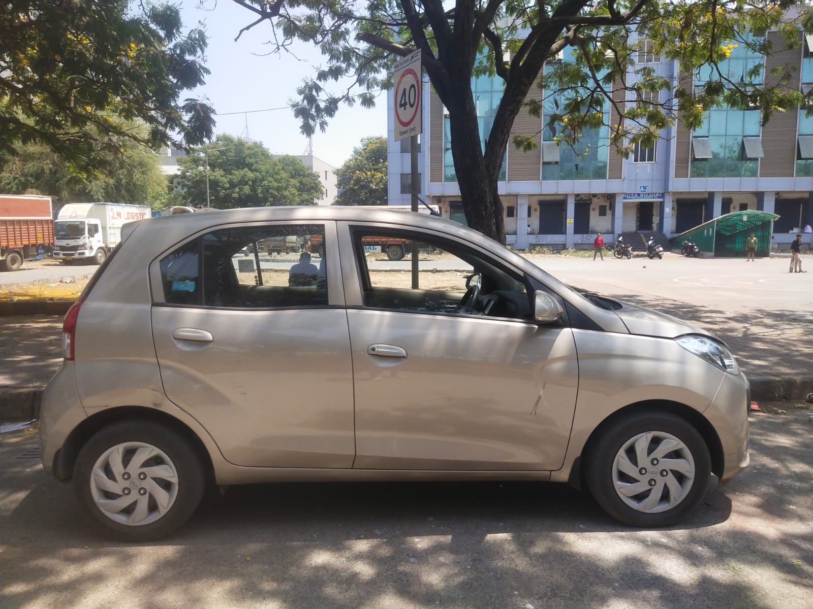 New Santro image 3 New Santro image 3