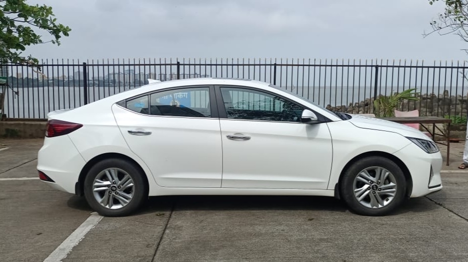 Elantra image 2 Elantra image 2