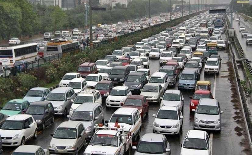 Nitin Gadkari Tells Carmakers: Move To Electric Cars Or Be Bulldozed