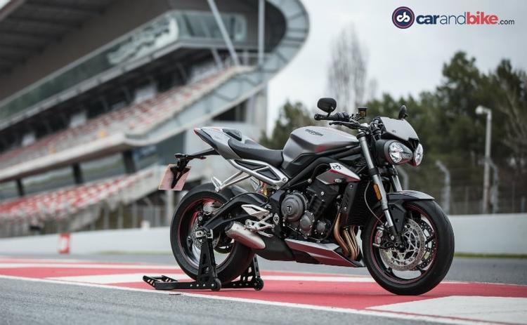 The new Triumph Street Triple has been crowned as the Sport Bike of the Year at the NDTV Carandbike Awards 2018. Offered in two model type - S and the RS, the new Street Triple had to compete with the likes of Ducati Monster 797, SuperSport, and Aprilia Shiver and Dorsoduro 900 for the title.