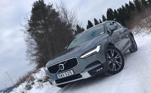 Volvo Cross Country is set to be launched in India today and we are bringing you the live updated from the launch event here. A lot of things, specifically in terms dimensions, styling and features, on the Volvo V90 Cross Country, are quite similar to the S90 sedan.