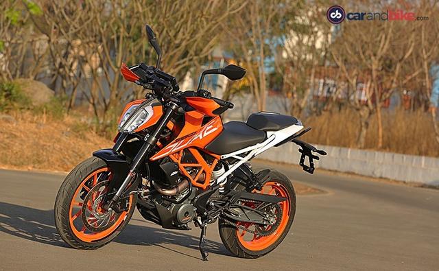 KTM India has silently increased prices across its complete motorcycle range in the country. The prices are already in effect from this month onward increasing from Rs. 250 on the KTM 125 Duke, going up to Rs. 3,256 on the RC 390. The price hike is part of the annual revision for the new financial year, although the company has not announced a specific reason for the increase in prices. It's interesting to note that the 125 Duke gets a second price increase in weeks after receiving a hike of Rs. 6800 in March this year.