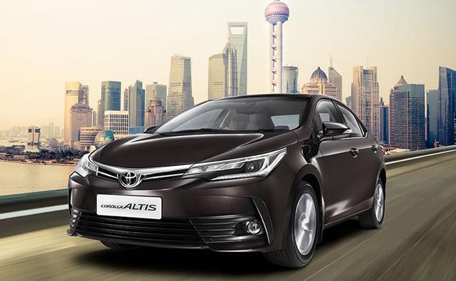 Toyota Corolla Altis Facelift Launched In India Priced At Rs. 15.87 Lakh