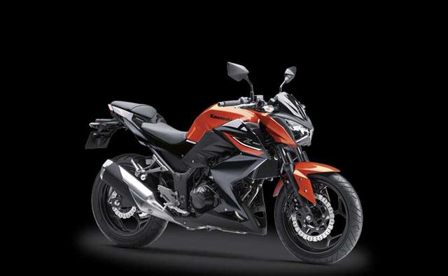 Kawasaki will launch a facelift of its least expensive model on sale in India - the Kawasaki Z250 - on 22 April 2017. The bike retains the same engine and cycle parts, but is expected to offer ABS this time around, along with new colours.