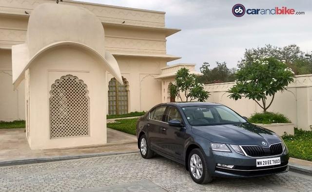 The Skoda Octavia facelift is set to be launched in India on the 13th of July 2017. While we have extensively spoke about the car in our review about the updated Skoda Octavia, here are 10 key things that you should know about the car.