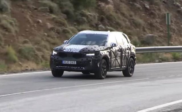 The all-new XC40, which appears to be on the last leg of testing, was recently spotted in Spain. Slated to break cover later this year, we expect the new Volvo XC40 to make its public debut at the upcoming Frankfurt Motor Show in September.