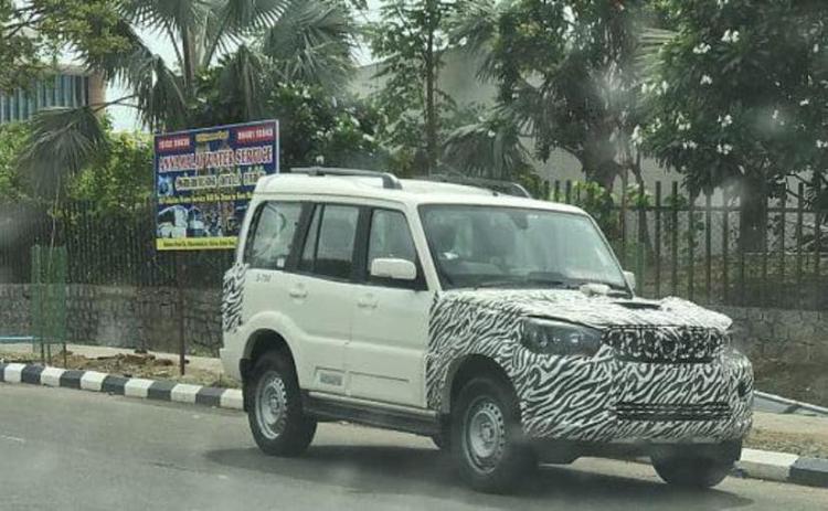 2017 Mahindra Scorpio Facelift Spotted Testing In India