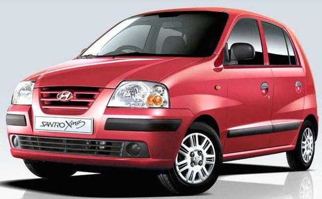 While we all know that 2018 marks 20 years for the Hyundai brand in India, today is a day very special not only for the manufacturer but for several of its customers as well. Today marks the 20th anniversary of the very special small car that came to be known as the Hyundai Santro. The automaker's first-ever offering in India, the Santro was launched in the country on September 23, 1998, kick-starting Hyundai's rise and rise in the Indian market. The Santro was a direct rival to the Maruti Zen, one of the most popular entry-level cars of its time, but the latter brought freshness to the segment making sure the competition had to step up its game as well.