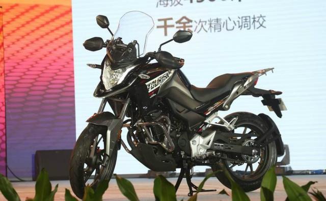 Honda-Wuyang has unveiled the CB190X in China. It is a sub 200 cc adventure bike, which is based on the Honda CB190R, a popular naked bike in China. Oh! And it is highly unlikely that this will ever come to India.