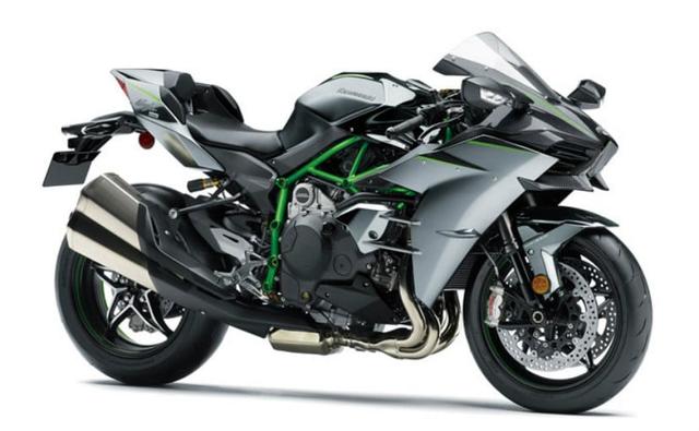 A specially prepared Kawasaki Ninja H2 will be used in the attempt at the Bonneville salt flats on August 11.