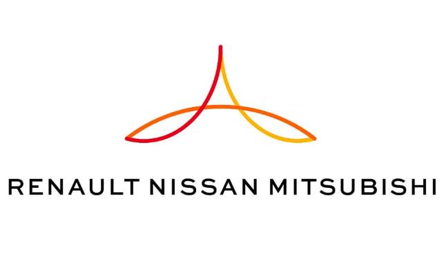 Nissan Motor Co is "absolutely not" in talks to sell its stake Mitsubishi Motors Corp, Nissan's chief operating officer said on Monday, following a report the carmaker was considering pulling out of its alliance partner.