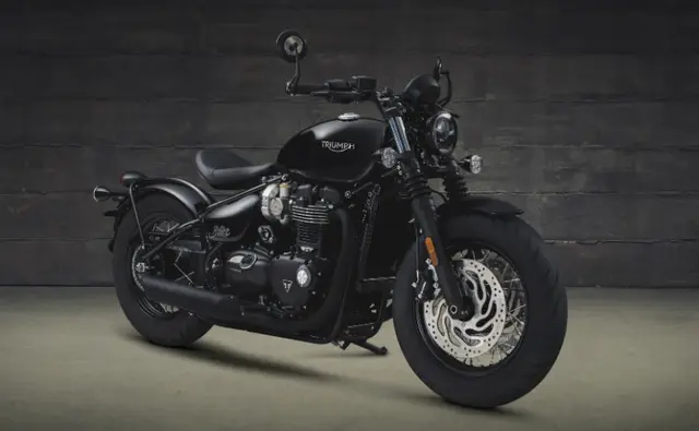On the lines of the debut of the Triumph Bonneville Speedmaster, the company also presented the Triumph Bonneville Bobber Black as a 2018 model addition to the Bonneville Bobber family. The new Bobber Black motorcycle gets an all-black colour scheme and some additional features as well.