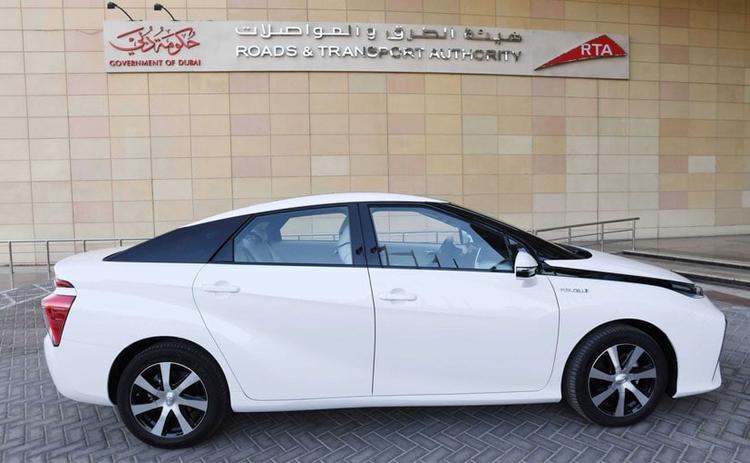 Dubai Begins Trial Run Of Hydrogen-Powered Taxis