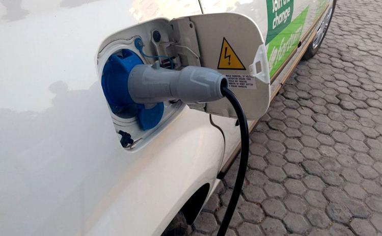Government Plans To Set-Up EV Charging Panels At Fuel Stations