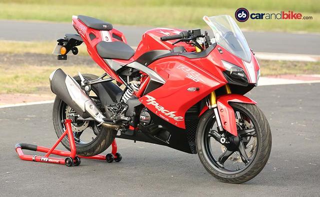 It's the new entry-level performance bike on the block, the new TVS Apache RR 310. And according to TVS Motor Company, it's been designed, built, and engineered with TVS Racing's 35 years of motorsport history. It's the first full-faired sportbike from TVS and it's intended to be a one-size-fits-all kind of bike - to do the daily commute on weekdays, tour on the weekends, and double up as an occasional track tool. Here's our track review of the highly awaited TVS Apache RR 310.