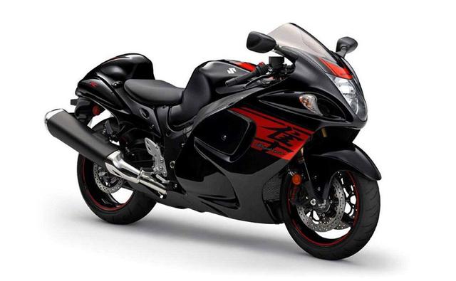 2018 Auto Expo: 2018 Suzuki Hayabusa Launched in India, Priced At Rs. 13.87 Lakh