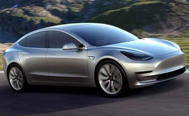 Tesla has officially announced the highly anticipated and much awaited Tesla Model 3 AWD and Tesla Model 3 Performance variants. The performance version of the Tesla Model 3 will be available earlier with production starting around July 2018 with the standard AWD versions starting soon after. Tesla has also announced prices on the Model S AWD and the Performance versions. While the standard AWD starts at $ 54,000, the Performance version will start at a whopping $ 78,000! And both these prices are without the autopilot function. The Tesla Model 3 AWD will look pretty much like the standard car but the performance version will have some very noticeable changes to both the exterior and the interior.