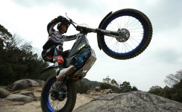Yamaha unveils mechanical clutch-equipped electric-powered trials bike in Japan.