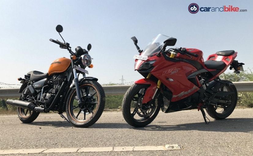 The TVS Apache RR 310 and the Royal Enfield Thunderbird 500X may not be natural rivals, but they certainly fall in the same price bracket. So this comparison is purely from a pricing point of view, even though the two bikes may have completely different characters.