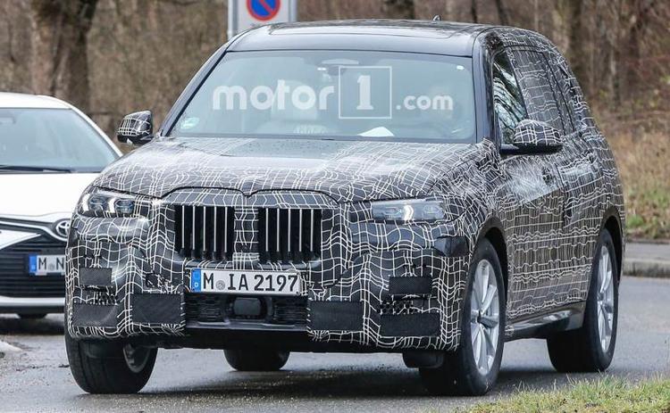 Near-Production BMW X7 SUV Spotted Testing