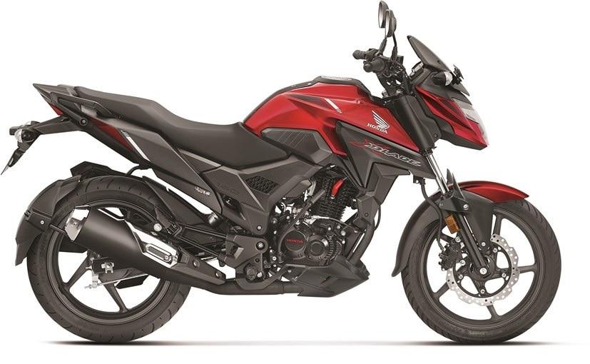 At Rs. 78,500, the new Honda X-Blade is almost Rs. 4,000 cheaper than the CB Hornet 160R