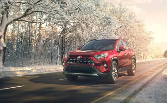 Toyota has pulled the wraps off its 2019 RAV4 at the New York International Auto Show 2018. The Toyota RAV4 is one of the best-selling models from the Japanese carmaker in the US and the company has gone to all measures to give the SUV a total overhaul for the 2019 model year.