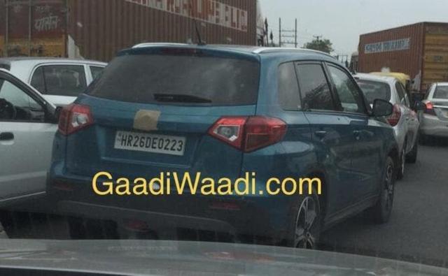 A test mule of the Suzuki Vitara compact SUV was recently spotted in India for the first time. Except for some tape masking its Suzuki logo, the Vitara SUV was seen without any kind of camouflage and the model could be here for testing and homologation.